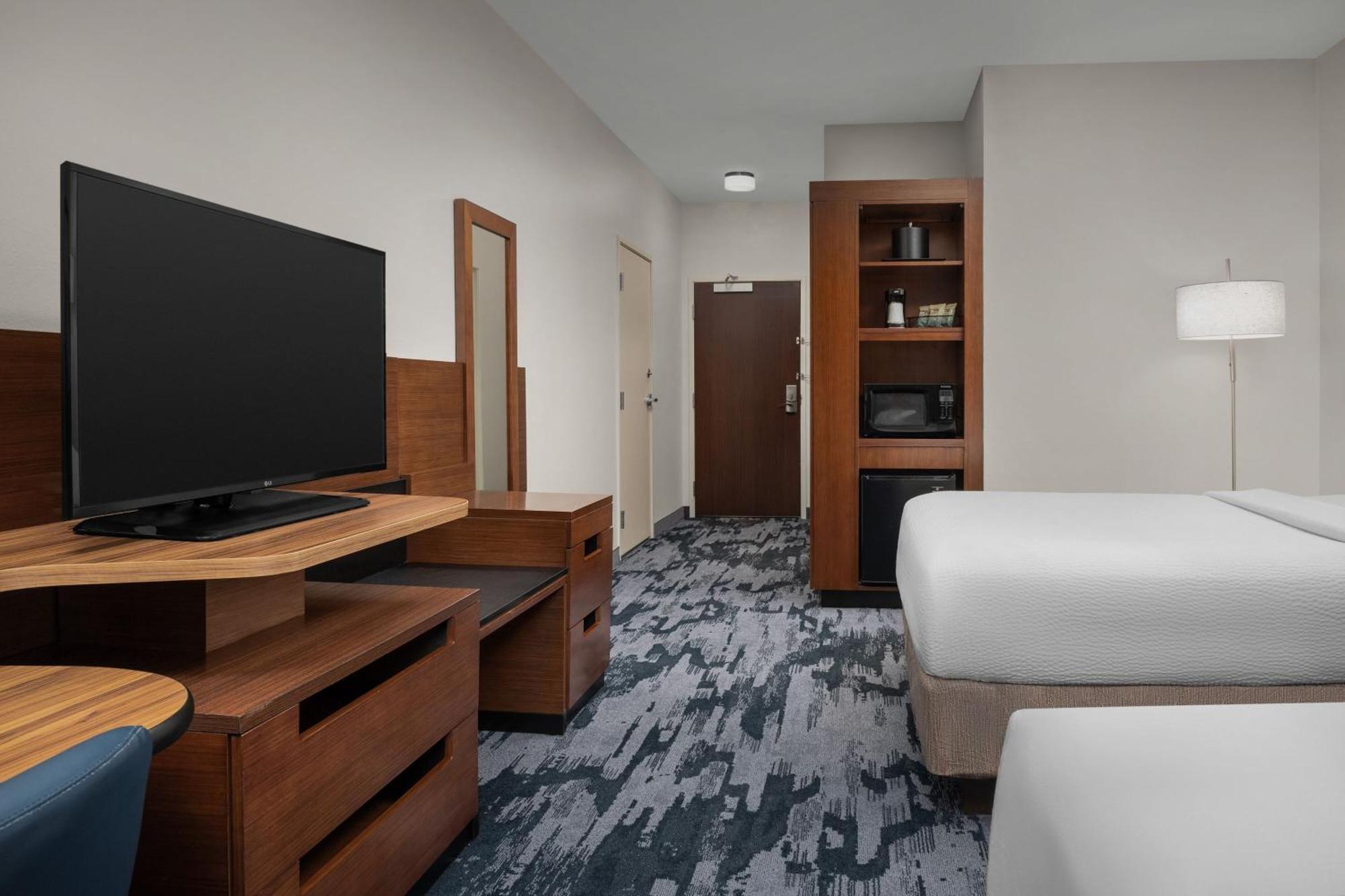 Fairfield Inn & Suites By Marriott Panama City Beach Upper Grand Lagoon Екстериор снимка