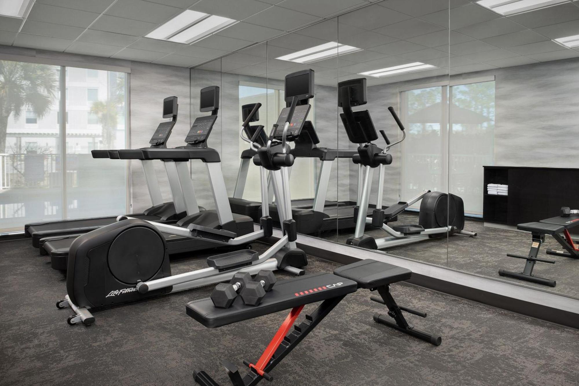 Fairfield Inn & Suites By Marriott Panama City Beach Upper Grand Lagoon Екстериор снимка