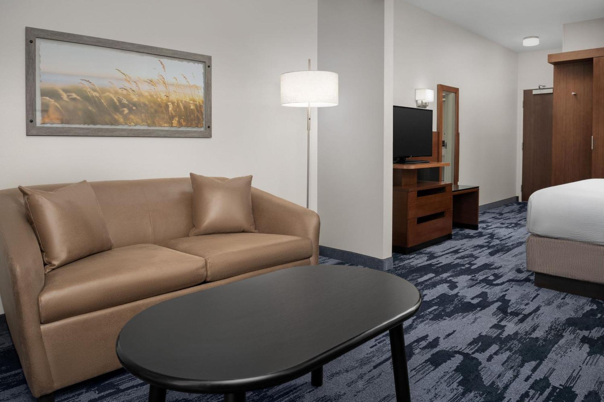 Fairfield Inn & Suites By Marriott Panama City Beach Upper Grand Lagoon Екстериор снимка
