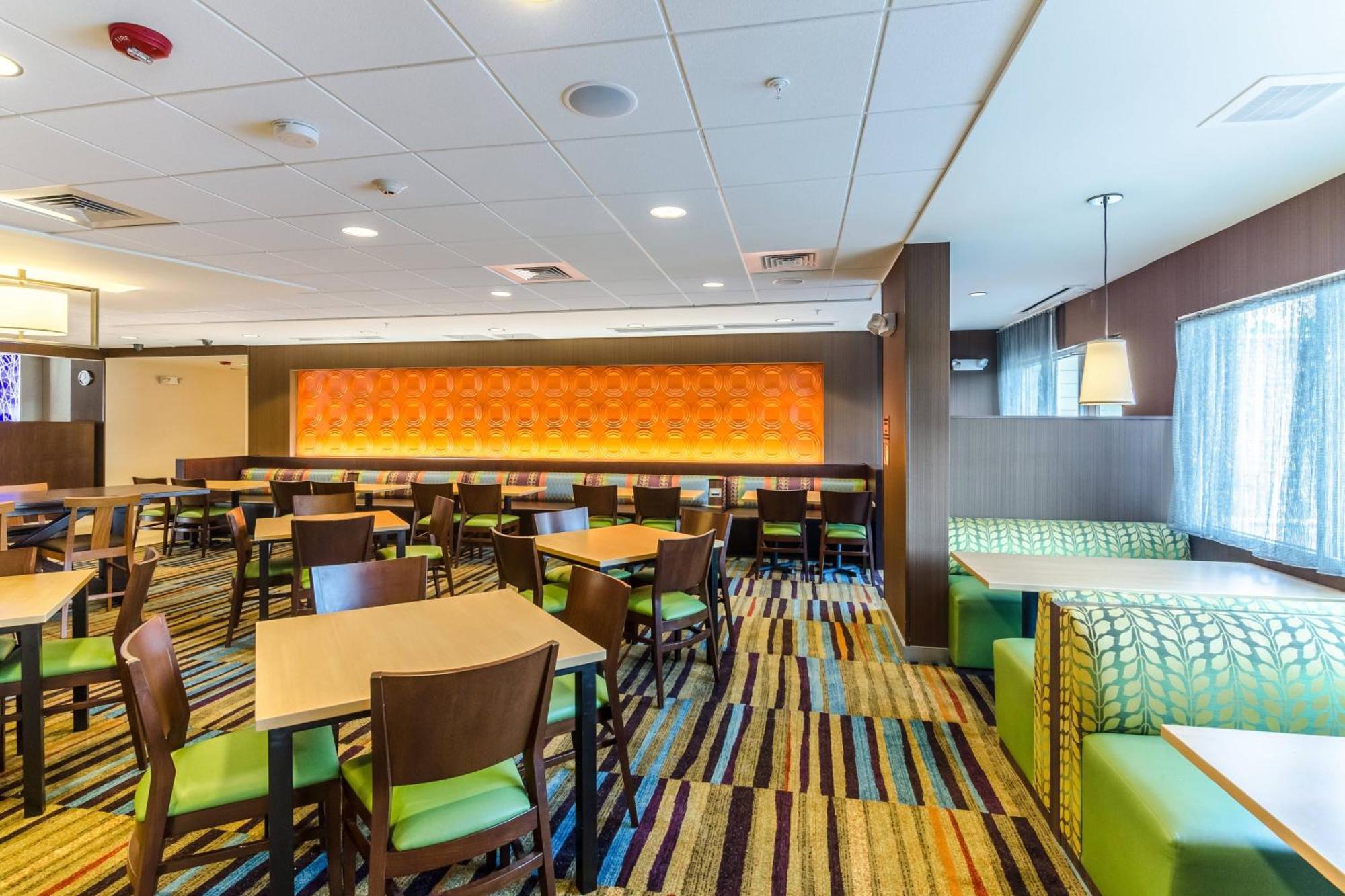 Fairfield Inn & Suites By Marriott Panama City Beach Upper Grand Lagoon Екстериор снимка